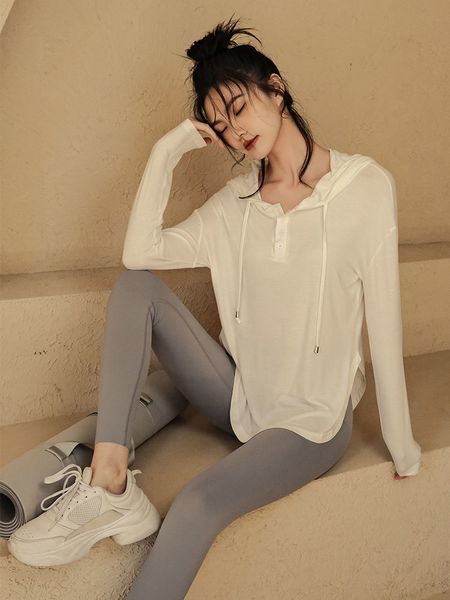 hooded yoga wear blouse women spring and autumn loose temperament fashionable outer sports fiess clothes
hooded yoga wear blouse women spring and autumn loose temperament fashionable outer sports fiess clothes