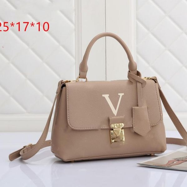 2023 designer shoulder bags classic luxury messenger bags with strap fashion ladies three colors handbag shoulder bag
2023 designer shoulder bags classic luxury messenger bags with strap fashion ladies three colors handbag shoulder bag
