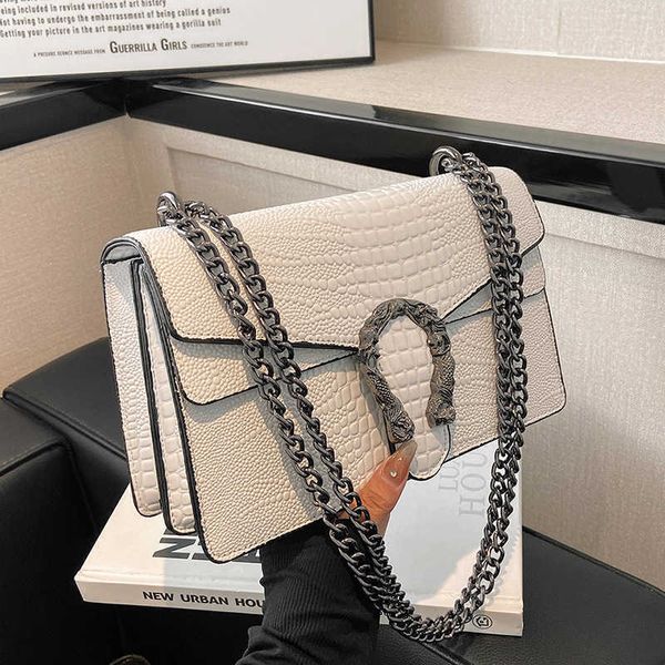 2023 new crocodile pattern small bag women's fashion high bacchus small square bag underarm bag
2023 new crocodile pattern small bag women's fashion high bacchus small square bag underarm bag