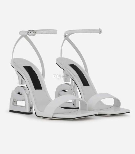 2023 summer luxury brands patent leather sandals shoes pop heel gold-plated carbon nude black red pumps gladiator sandalias with box.eu35-43
2023 summer luxury brands patent leather sandals shoes pop heel gold-plated carbon nude black red pumps gladiator sandalias with box.eu35-43