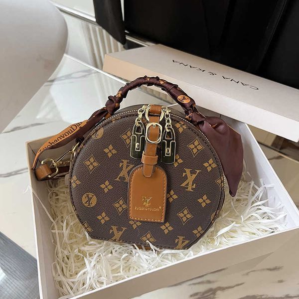purses silk scarf wealth tank handbag 2023 new flower single shoulder crossbody bag small live broadcast women's bag
purses silk scarf wealth tank handbag 2023 new flower single shoulder crossbody bag small live broadcast women's bag