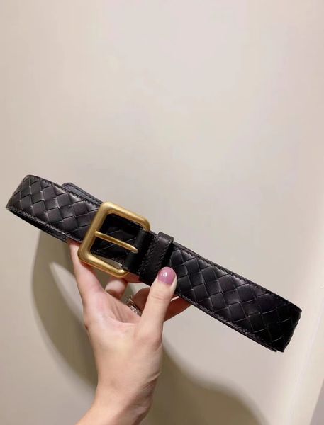 men's belts luxury designers woven leather belt for mens and womens fashion business casual belts b00888, Black;brown
men's belts luxury designers woven leather belt for mens and womens fashion business casual belts b00888, Black;brown
