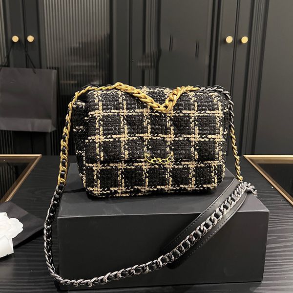 womens tweed check 19 series shoulder bags gold silver two-tone chain crossbody shouder handbags large capacity turn lock designer outdoor s
womens tweed check 19 series shoulder bags gold silver two-tone chain crossbody shouder handbags large capacity turn lock designer outdoor s