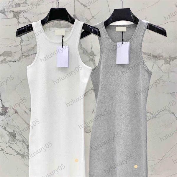 sleeveless dresses metallic logo ornament threaded edge crewneck slim dress natural viscose fiber fabric slim-fit version simple temperament, Black;gray
sleeveless dresses metallic logo ornament threaded edge crewneck slim dress natural viscose fiber fabric slim-fit version simple temperament, Black;gray