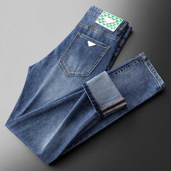 spring/summer 2023 blue jeans men's popular green leather label decorative elastic slim fit pants men
spring/summer 2023 blue jeans men's popular green leather label decorative elastic slim fit pants men