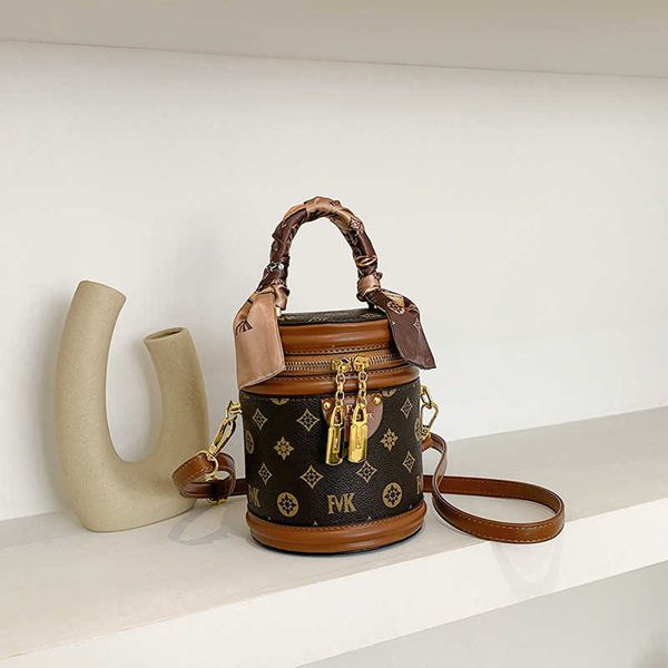 purses flower bucket bag 2023 new small scarf wealth box fashion one shoulder crossbody live broadcast women's
purses flower bucket bag 2023 new small scarf wealth box fashion one shoulder crossbody live broadcast women's