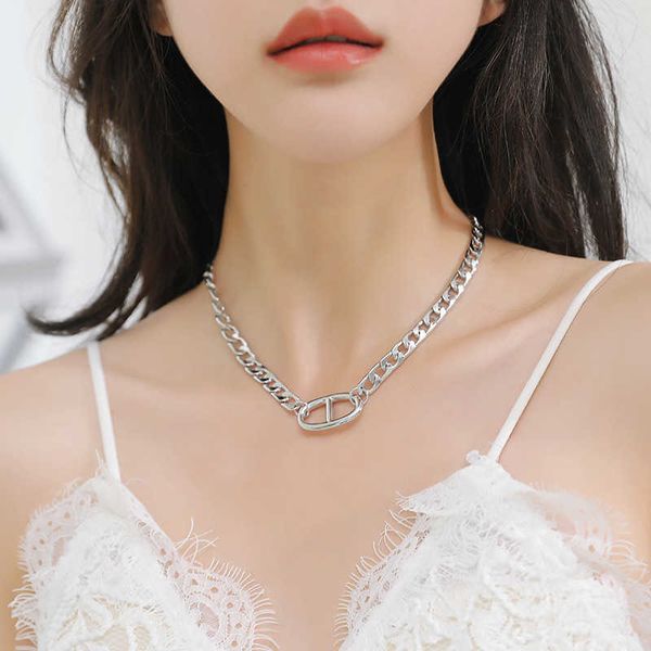 cuba exaggerated hip-hop nightclub coarse titanium steel japanese character necklace with accessories collarbone chain women's trend, Silver
cuba exaggerated hip-hop nightclub coarse titanium steel japanese character necklace with accessories collarbone chain women's trend, Silver