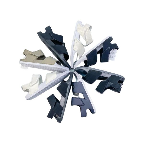 new fashion slippers luxury designer sandals outdoor anti slip beach shoes anti slip flat rubber shoes slotted candy jelly shoes sports runn, Black
new fashion slippers luxury designer sandals outdoor anti slip beach shoes anti slip flat rubber shoes slotted candy jelly shoes sports runn, Black