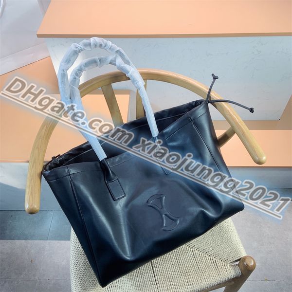 fashion luxury handbags bag women removable and adjustable shoulder strap designer bags cross body handbag cabas triomphe minicosmetic bags
fashion luxury handbags bag women removable and adjustable shoulder strap designer bags cross body handbag cabas triomphe minicosmetic bags