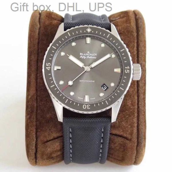 ceramic titanium watch zf produces baopo men's watch bathyscape belt mechanical shell waterproof wristwatch high face value, Slivery;golden
ceramic titanium watch zf produces baopo men's watch bathyscape belt mechanical shell waterproof wristwatch high face value, Slivery;golden