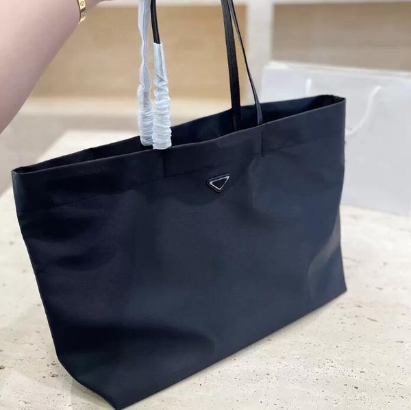 black nylon handbag tote bag for women luxury designers bags high capacity ladies casual shopping
black nylon handbag tote bag for women luxury designers bags high capacity ladies casual shopping