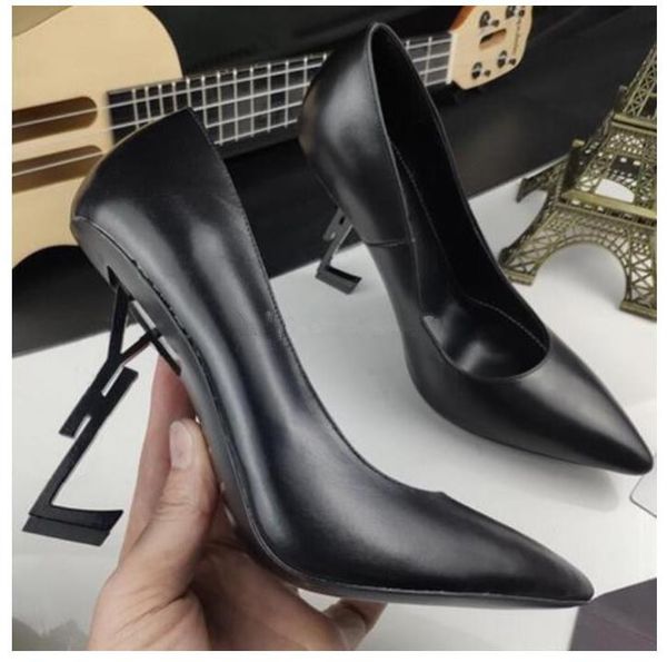 2023 classics women shoes heels sandals fashion beach thick bottom dress shoe alphabet lady sandal leather high heel with box, Black
2023 classics women shoes heels sandals fashion beach thick bottom dress shoe alphabet lady sandal leather high heel with box, Black