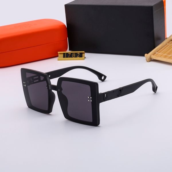 1782 hersese sunglasses for women men designer summer shades polarized eyeglasses big frame black vintage oversized sun glasses of women mal, White;black
1782 hersese sunglasses for women men designer summer shades polarized eyeglasses big frame black vintage oversized sun glasses of women mal, White;black