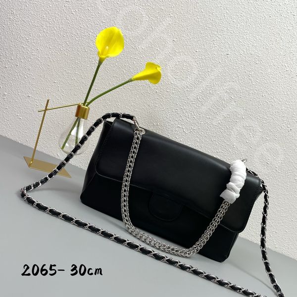 plain designer hobo fishion bags luxury soft layer cowhide smooth surface shoulder bag classical long metal chain crossbody bag black elegan
plain designer hobo fishion bags luxury soft layer cowhide smooth surface shoulder bag classical long metal chain crossbody bag black elegan