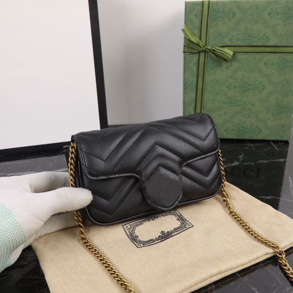 mini real leather wallet on chain with key holder double gold metal letter 16.5cm super cute women designer crossbody, Red;black
mini real leather wallet on chain with key holder double gold metal letter 16.5cm super cute women designer crossbody, Red;black