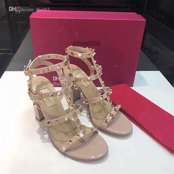 valentinoes shoe designer v sandals fashion valentinoity rivet ankle strap heel slides woman high heels shoes luxury leather dfhdg, Black
valentinoes shoe designer v sandals fashion valentinoity rivet ankle strap heel slides woman high heels shoes luxury leather dfhdg, Black