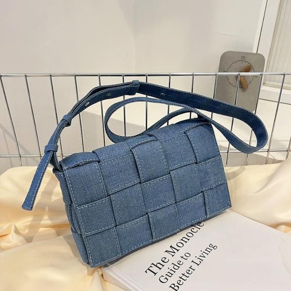 handbag denim knitted small square bag for women spring/summer 2023 new fashion splice one shoulder underarm bag casual crossbody bag 
handbag denim knitted small square bag for women spring/summer 2023 new fashion splice one shoulder underarm bag casual crossbody bag