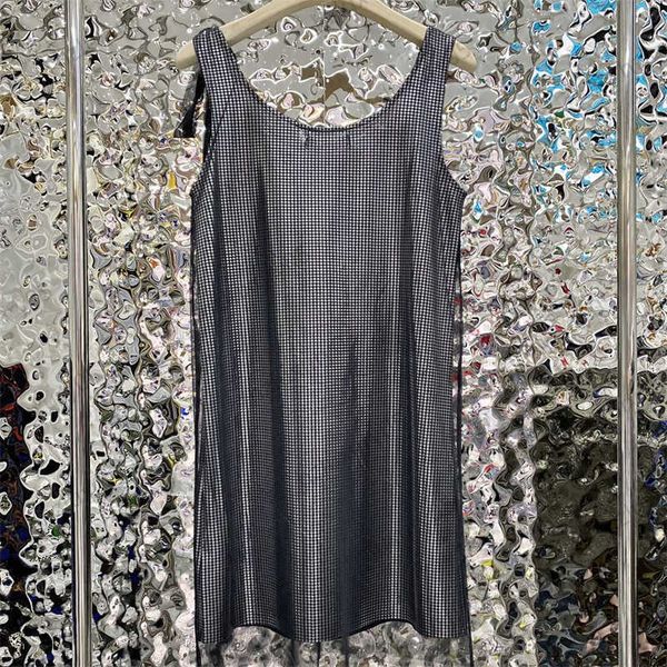 designer dresses front brand letters jacquard sleeveless vest style dress dot print mesh perspective style maxiskit dresses for woman, Black;gray
designer dresses front brand letters jacquard sleeveless vest style dress dot print mesh perspective style maxiskit dresses for woman, Black;gray