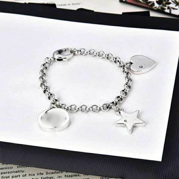 gu brand bangle silver double g five-pointed star bracelet heart letter g classic bangles for mens and womens bijoux cjewelers original box, Golden;silver
gu brand bangle silver double g five-pointed star bracelet heart letter g classic bangles for mens and womens bijoux cjewelers original box, Golden;silver