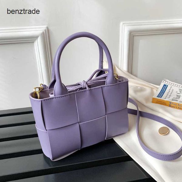 bottegs venets arco famous handbag woven 2023 spring and summer new online fashion tote single shoulder messenger
bottegs venets arco famous handbag woven 2023 spring and summer new online fashion tote single shoulder messenger