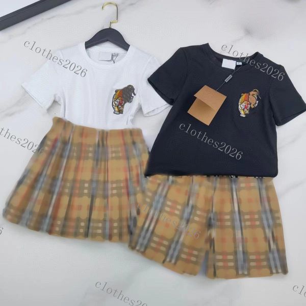 2023 clothing sets baby girls designer dress suits kids clothing sets girls shorts skirt childrens classic clothes sets letter, White
2023 clothing sets baby girls designer dress suits kids clothing sets girls shorts skirt childrens classic clothes sets letter, White