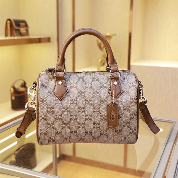70% off boston pillow bag premium handheld women's bag 2023 autumn/winter new fashion one shoulder crossbody bag
70% off boston pillow bag premium handheld women's bag 2023 autumn/winter new fashion one shoulder crossbody bag