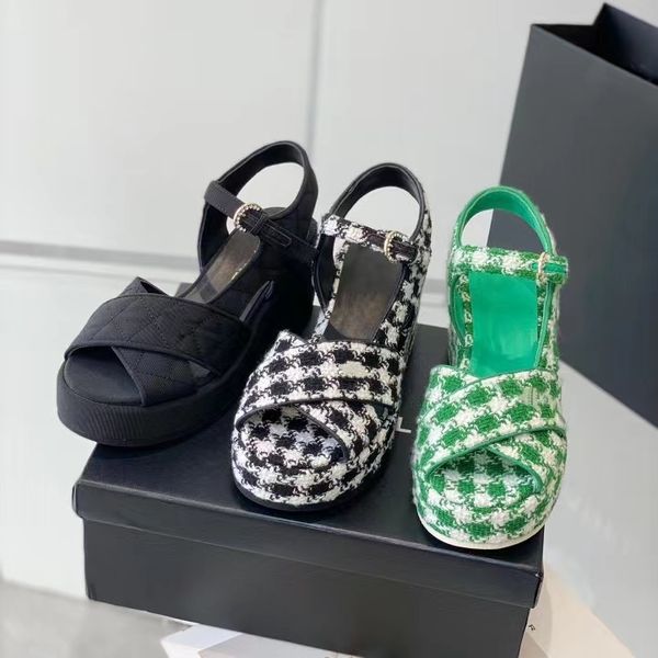 latest designer sandals classics buckle sandal chain gold black womens sandal 100% calf leather flip summer fashion beach slippe platform sh
latest designer sandals classics buckle sandal chain gold black womens sandal 100% calf leather flip summer fashion beach slippe platform sh