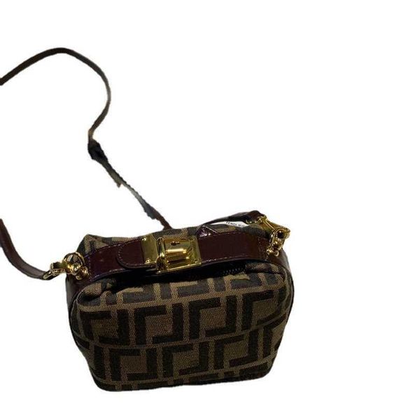 purses new fashion leisure flower mini pillow bag handheld one shoulder crossbody lunch box female
purses new fashion leisure flower mini pillow bag handheld one shoulder crossbody lunch box female