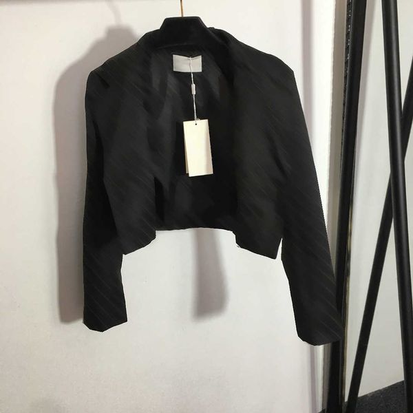 23ss brand designer women coat jacquard letter logo double-breasted lapel long-sleeved suit jacket womens clothes, Black;brown
23ss brand designer women coat jacquard letter logo double-breasted lapel long-sleeved suit jacket womens clothes, Black;brown