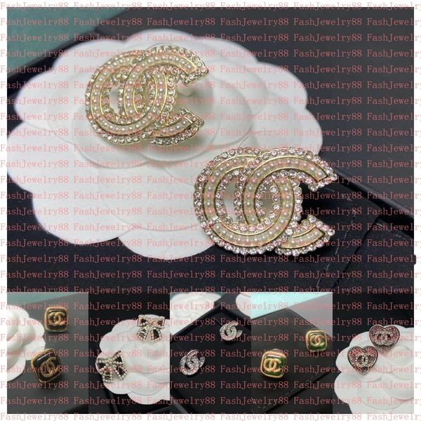 fashion womens geometric round pearl stud charm earrings luxury designer brand letter crystal rhinestone earring 18k gold plated women weddi, Golden;silver
fashion womens geometric round pearl stud charm earrings luxury designer brand letter crystal rhinestone earring 18k gold plated women weddi, Golden;silver