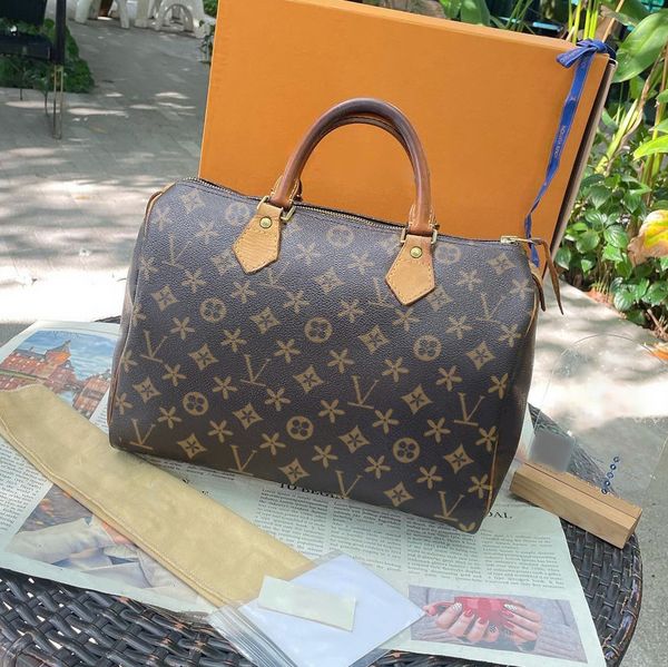 designer bag tote cross body bag speedy m41113 3 size 25 30 35 travel bag luxury designer womens mens with shoulder strap tote handbag class
designer bag tote cross body bag speedy m41113 3 size 25 30 35 travel bag luxury designer womens mens with shoulder strap tote handbag class