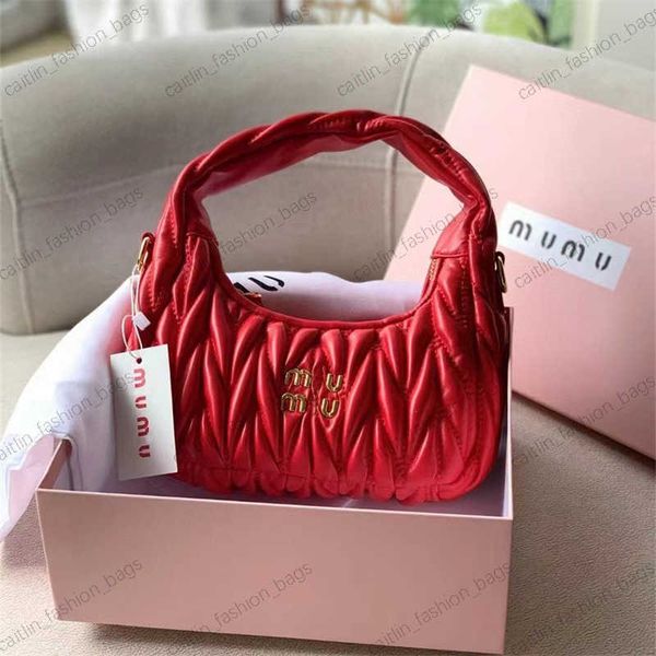designer pleated mini handbag bag fashion women's bag hand famous handle shoulder bag luxury vintage purse leather banquet tote bag tot 
designer pleated mini handbag bag fashion women's bag hand famous handle shoulder bag luxury vintage purse leather banquet tote bag tot