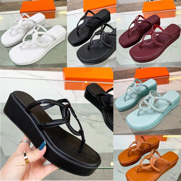 2022 designer luxury outdoors beach high-heeled slippers g family fashion womens 100% leather slides pig nose flip-flops sandals jelly flip, Black
2022 designer luxury outdoors beach high-heeled slippers g family fashion womens 100% leather slides pig nose flip-flops sandals jelly flip, Black