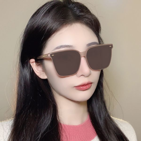 fashion sunglasses zeelool eyewear women's cool sunglassesnew high-end polarizer brown men's sunglasses anti-ultraviolet internet, White;black
fashion sunglasses zeelool eyewear women's cool sunglassesnew high-end polarizer brown men's sunglasses anti-ultraviolet internet, White;black