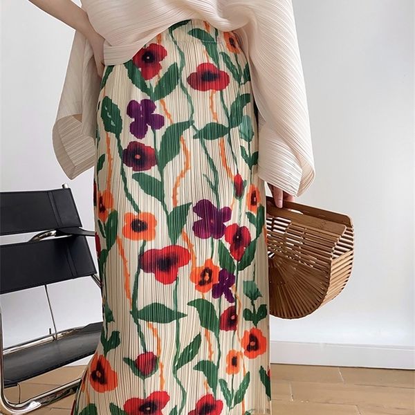 skirts miyake pleated flower printed high waist slit straight skirt women 2023 spring summer korean fashion causal designer clothes 230321, Black
skirts miyake pleated flower printed high waist slit straight skirt women 2023 spring summer korean fashion causal designer clothes 230321, Black