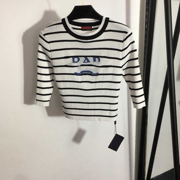 23ss women brand designer knit short sleeve chest logo letter striped knitted shirt short sleeve t-shirt womens clothes, White
23ss women brand designer knit short sleeve chest logo letter striped knitted shirt short sleeve t-shirt womens clothes, White