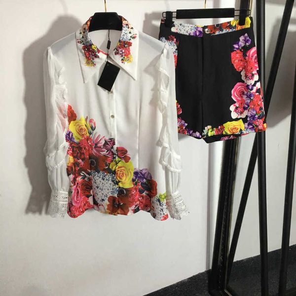 23ss designer brand women shirt skirt set rose printing shirts beaded lapel long sleeve shirt with lotus leaf high waist shorts womens cloth, White
23ss designer brand women shirt skirt set rose printing shirts beaded lapel long sleeve shirt with lotus leaf high waist shorts womens cloth, White