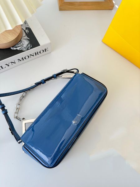 

2023 Women Fashion Designer Bag Letter Artwork Tote Bag Sequined Chains Shoulder Bags Pu Interior Slot Pocket Totes Sac Luxury Hasp Flap, Blue