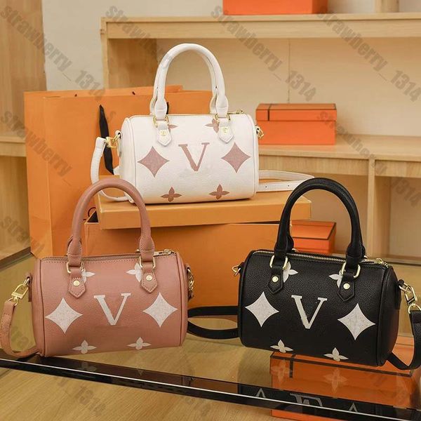 designer genuine oxidize leather handbag with strap 25 30 35 women's classic boston speedy shoulder bag custom initials stamp
designer genuine oxidize leather handbag with strap 25 30 35 women's classic boston speedy shoulder bag custom initials stamp