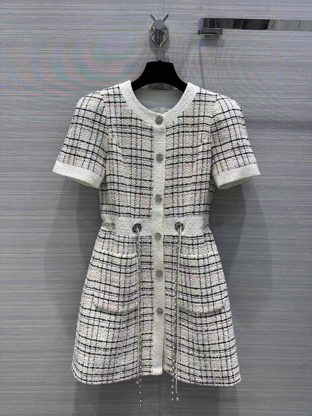 chan 2023 spring summer dresses for women ootd new dresses dinner dress ladies logo tweed coat fashion summer skirt logo grade tweed skirt b, White;black
chan 2023 spring summer dresses for women ootd new dresses dinner dress ladies logo tweed coat fashion summer skirt logo grade tweed skirt b, White;black
