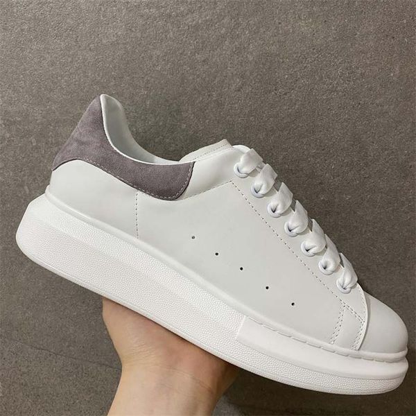 designer running shoes luxury sports shoes foam shoes womens shoes outdoor shoes mens shoes board type gray mens and womens luxury velvet su
designer running shoes luxury sports shoes foam shoes womens shoes outdoor shoes mens shoes board type gray mens and womens luxury velvet su
