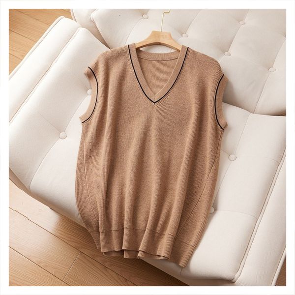women's vests v-neck vest women's silk cashmere blended sweater solid color loose shoulder sleeve sleeveless women's vest 230, Black;white
women's vests v-neck vest women's silk cashmere blended sweater solid color loose shoulder sleeve sleeveless women's vest 230, Black;white