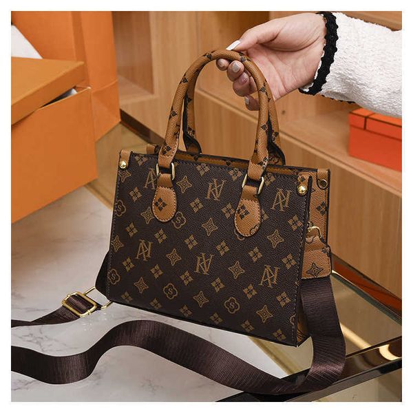 women's bag small tote bag letter-printed online red live broadcast versatile and advanced feeling
women's bag small tote bag letter-printed online red live broadcast versatile and advanced feeling