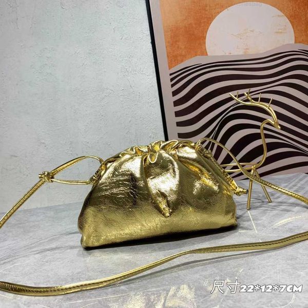 botega venates jodie mini teen intrecciato pouch genuine leather woven cloud women's simple and versatile texture popular cross body sm
botega venates jodie mini teen intrecciato pouch genuine leather woven cloud women's simple and versatile texture popular cross body sm