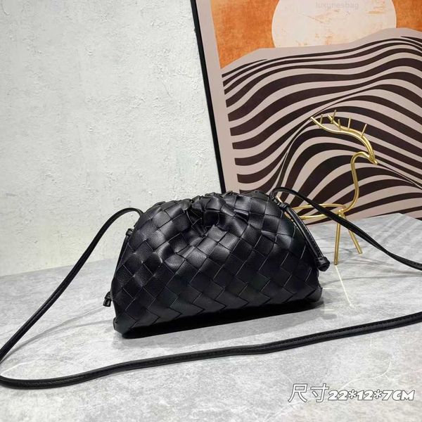 venetas botegas purse pouch womens designer bags bag intrecciato luxury genuine woven simple versatile texture popular cross small clip fae5
venetas botegas purse pouch womens designer bags bag intrecciato luxury genuine woven simple versatile texture popular cross small clip fae5
