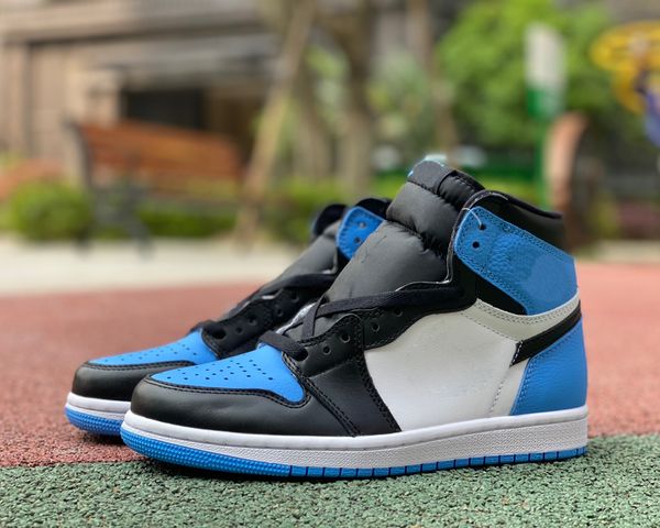 jumpman 1 high og unc toe basketball shoes university blue/black-white sports outdoor sneakers send with box
jumpman 1 high og unc toe basketball shoes university blue/black-white sports outdoor sneakers send with box