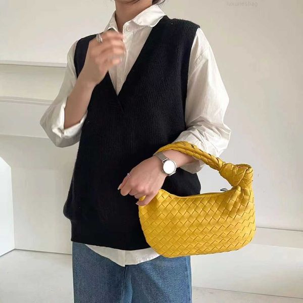 botega venates jodie mini teen intrecciato pouch hand luxury woven highcapacity shoulder women's pu knotting bag pred
botega venates jodie mini teen intrecciato pouch hand luxury woven highcapacity shoulder women's pu knotting bag pred