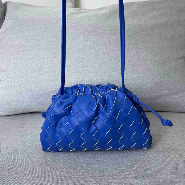 botega venates jodie mini teen intrecciato pouch style pleated wind woven cloud leather single shoulder messenger hand bag magnetic button d
botega venates jodie mini teen intrecciato pouch style pleated wind woven cloud leather single shoulder messenger hand bag magnetic button d