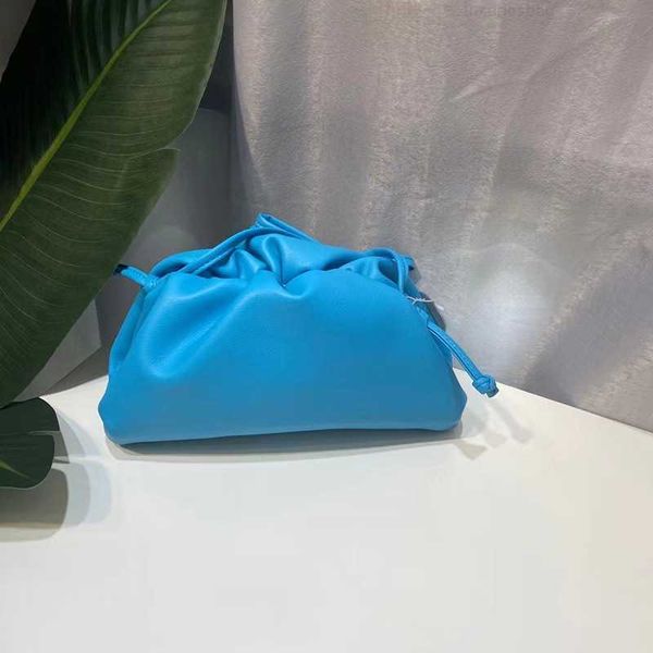 botega venates jodie mini teen intrecciato pouch plain cloud large and small fashionable one shoulder messenger soft hand dumpling bag m8er
botega venates jodie mini teen intrecciato pouch plain cloud large and small fashionable one shoulder messenger soft hand dumpling bag m8er
