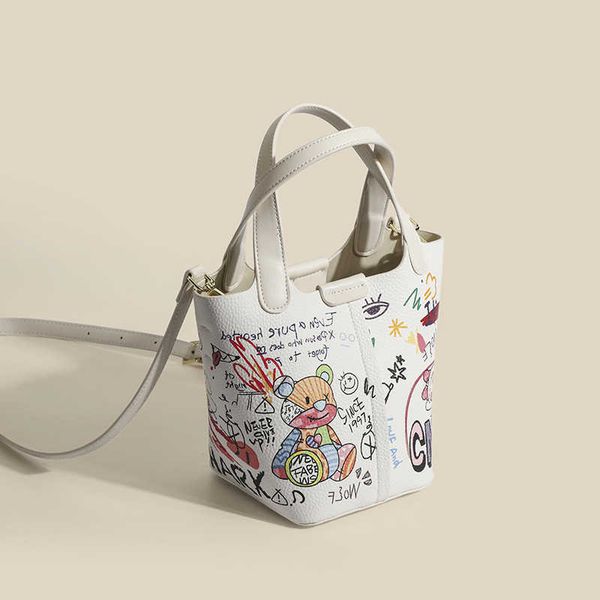 shoulder bags 2023 new women s cute versatile little bear graffiti bucket simple vegetable basket portable steamed bun mother crossbody 2303
shoulder bags 2023 new women s cute versatile little bear graffiti bucket simple vegetable basket portable steamed bun mother crossbody 2303